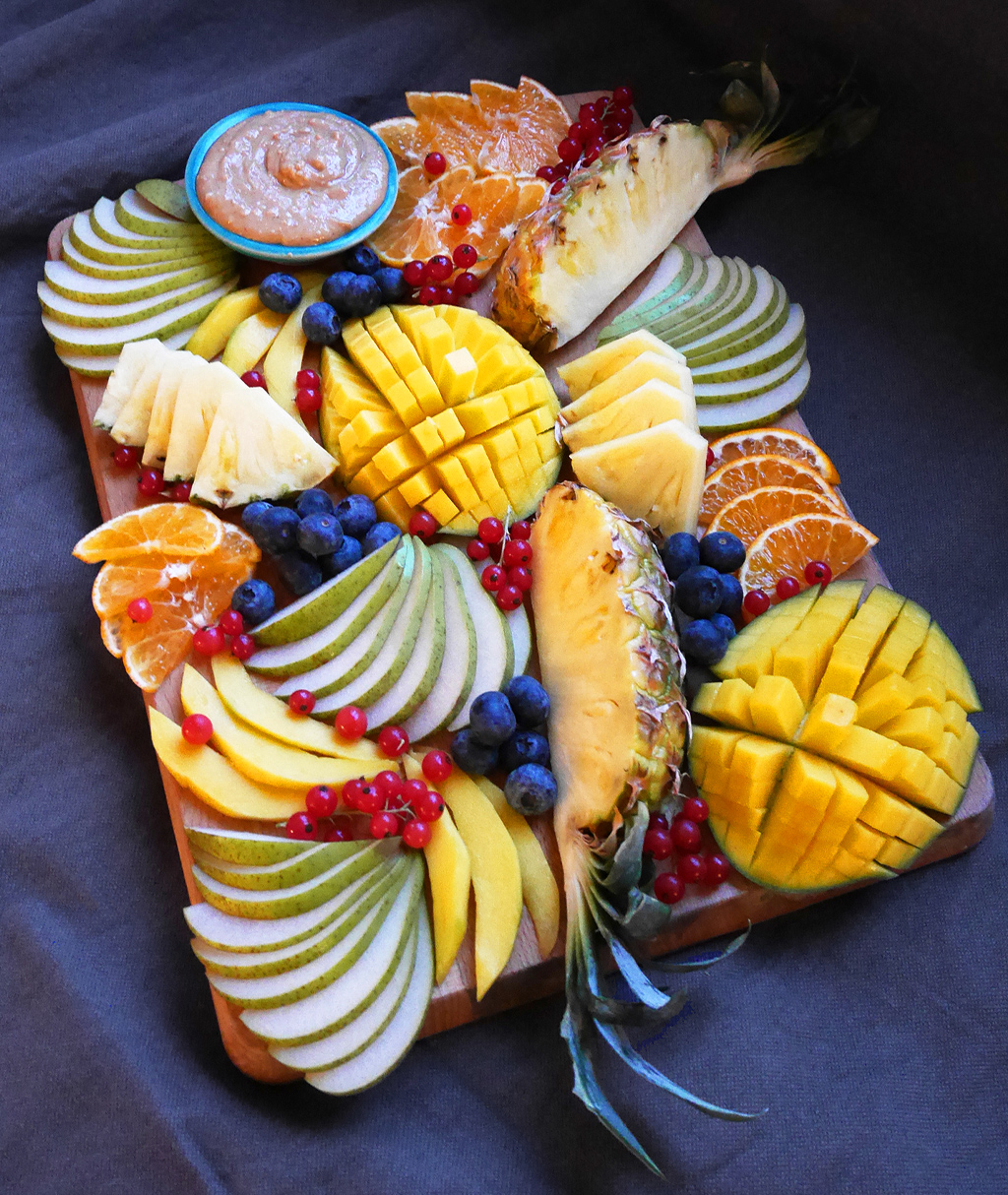 Pineapple & Mango Fruit Platter