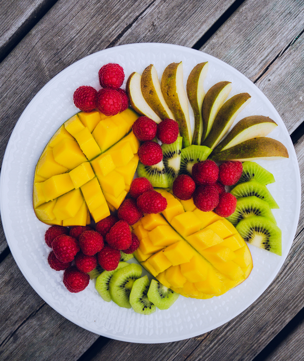 Mango & Raspberry Fruit Platter